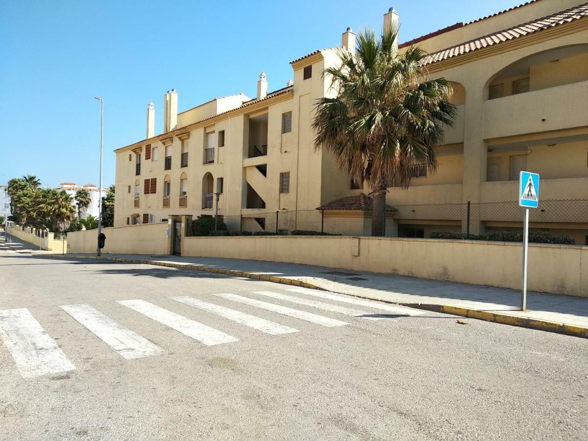 Coqueto estudio con acceso a piscina Tarifa Exterior foto